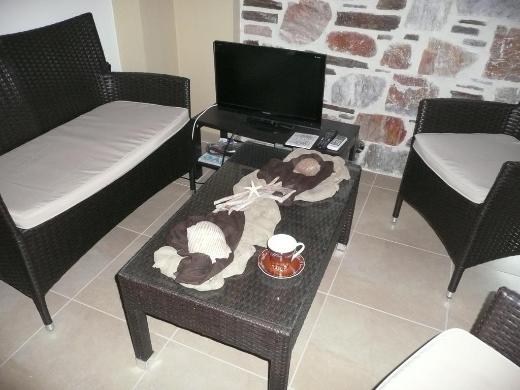 אגיוי אפוסטולי Labetia Apartments מראה חיצוני תמונה